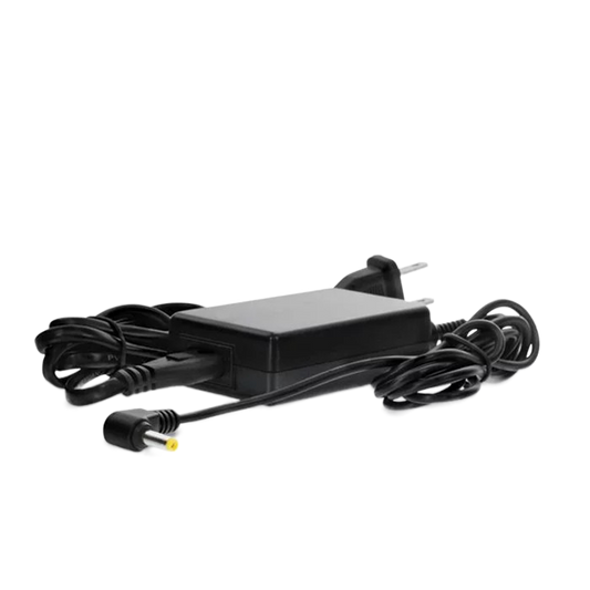 Tomee PSP®対応 ACアダプター – PSP 1000 / 2000 / 3000 高品質充電アダプター