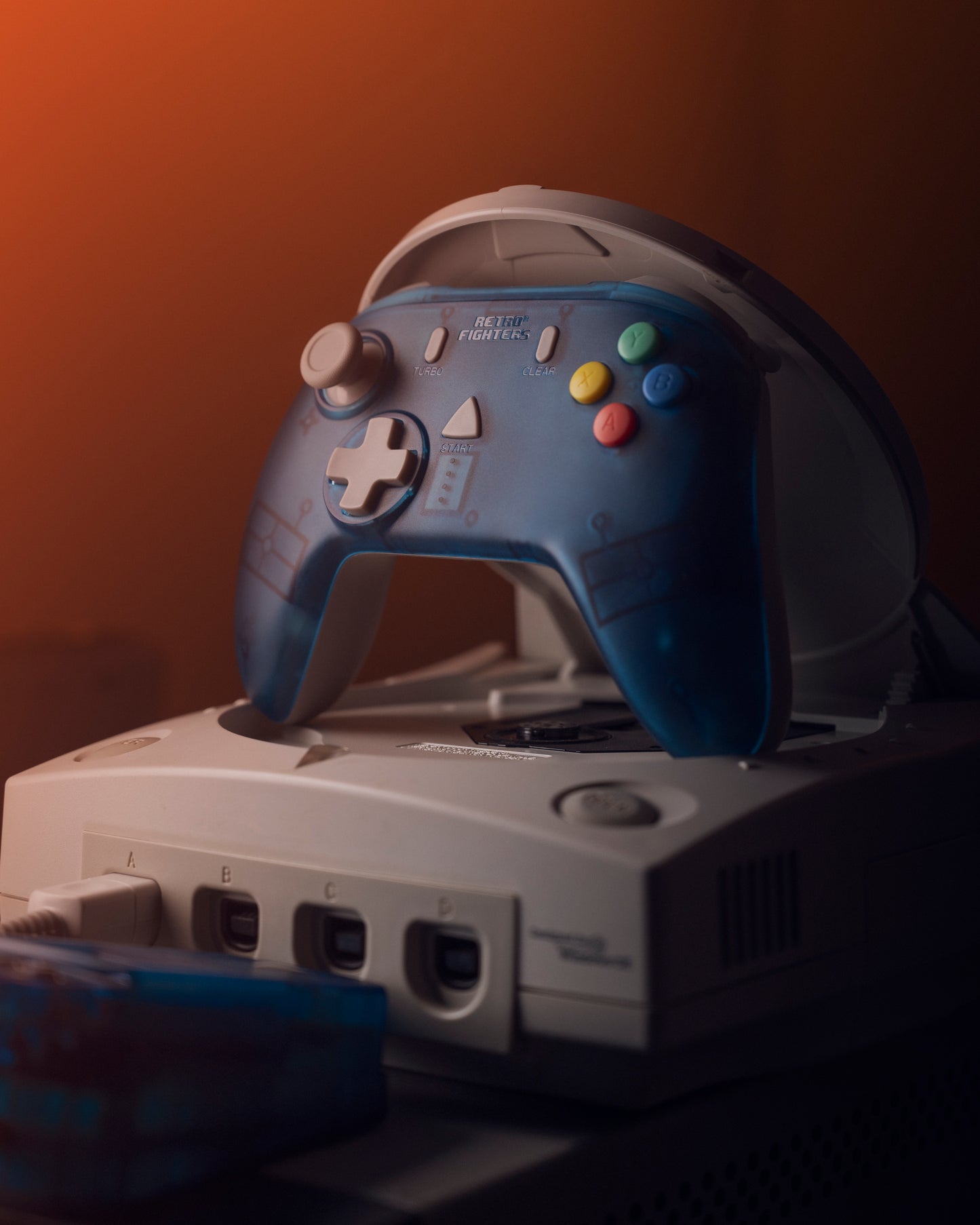 RETRO FIGHTERS StrikerDC ワイヤレスコントローラー Blue|ドリームキャスト™専用|ホール効果アナログスティック・低遅延ワイヤレス・振動機能・ターボ機能|USB-C充電式バッテリー・10時間以上の長時間プレイ対応