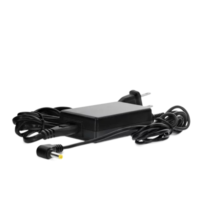 Tomee PSP®対応 ACアダプター – PSP 1000 / 2000 / 3000 高品質充電アダプター